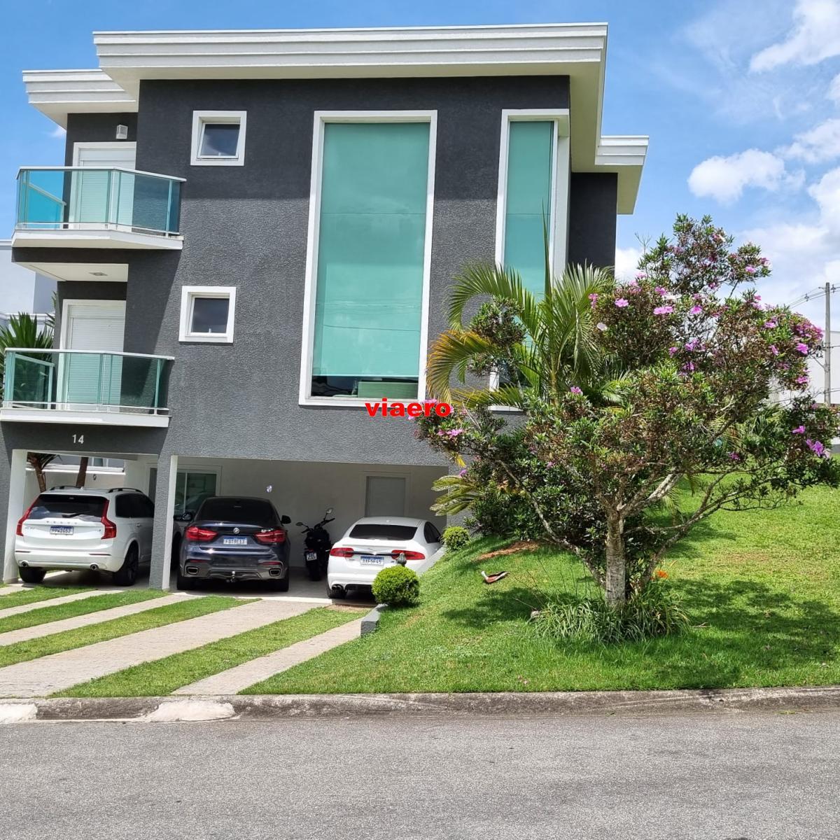 Casa à venda, no Condominio Santa Maria,  em Jandira, Jardim do Golf I, com 4 quartos, 480,00m² - VIAERO